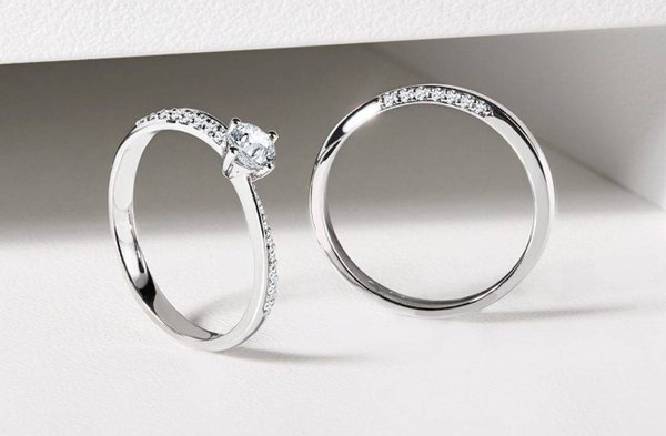 Quels sont les plus d'une bague en or blanc ?